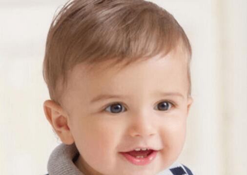 男孩起名帶“馳”字好聽(tīng)的名字大全