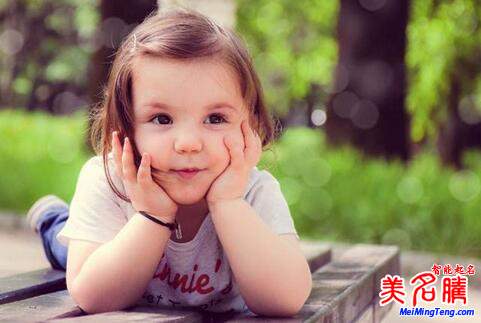 新生兒怎樣用生辰八字起名，喜火起名方法